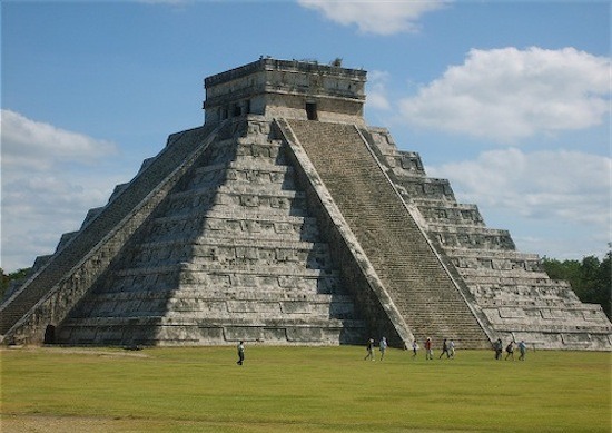 https://d3r8gwkgo0io6y.cloudfront.net/upload/1-UNESCO-World-Heritage-all-star-Chichen-Itza-Mexico.jpg