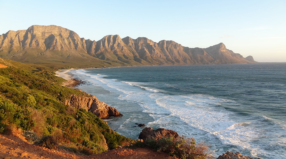 https://d3r8gwkgo0io6y.cloudfront.net/upload/2013-Africa-Part-1-Capetown-020.jpg