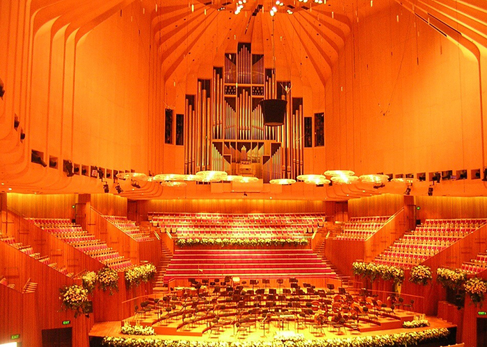 https://d3r8gwkgo0io6y.cloudfront.net/upload/A1/australia-sydney-opera-house-inside.jpg