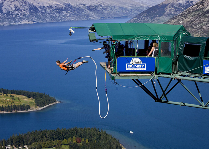 https://d3r8gwkgo0io6y.cloudfront.net/upload/A1/new-zealand-queenstown-bungy-jumping-point.jpg