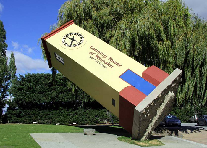 https://d3r8gwkgo0io6y.cloudfront.net/upload/A1/new-zealand-wanaka-Puzzling-World.jpg