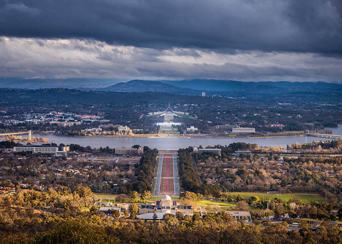 https://d3r8gwkgo0io6y.cloudfront.net/upload/AA/australia-canberra-mt.jpg