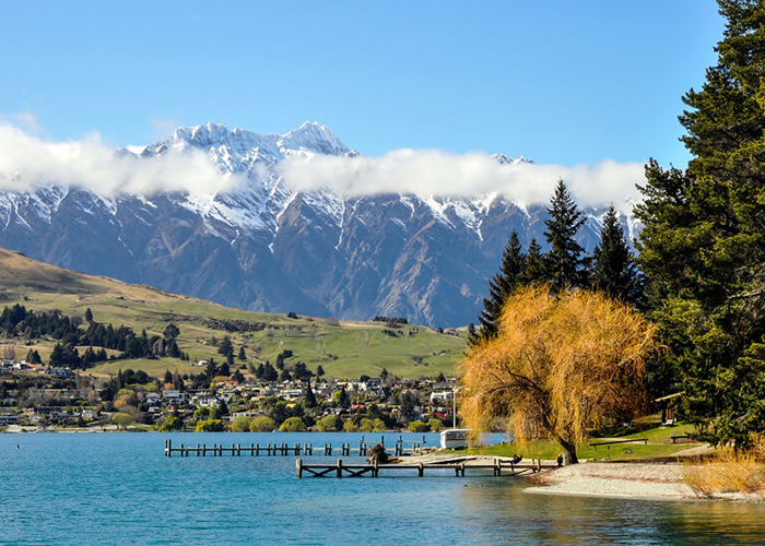 https://d3r8gwkgo0io6y.cloudfront.net/upload/AN/new-zealand-milford-sound-wakatipu-lake-1.jpg