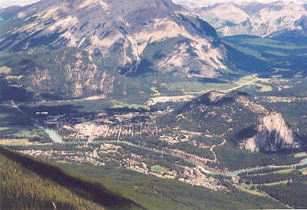https://d3r8gwkgo0io6y.cloudfront.net/upload/Banff_from_Sulphur_Mtn_2004.jpg