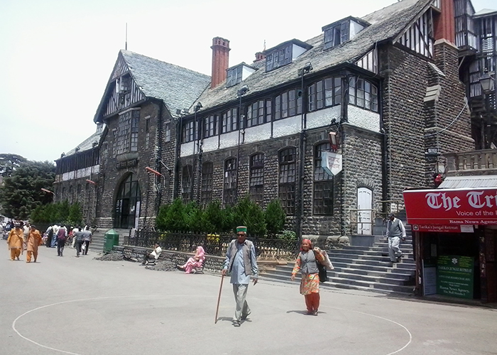 https://d3r8gwkgo0io6y.cloudfront.net/upload/CE/India-himachal-pradesh-shimla-mall-road-4.jpg