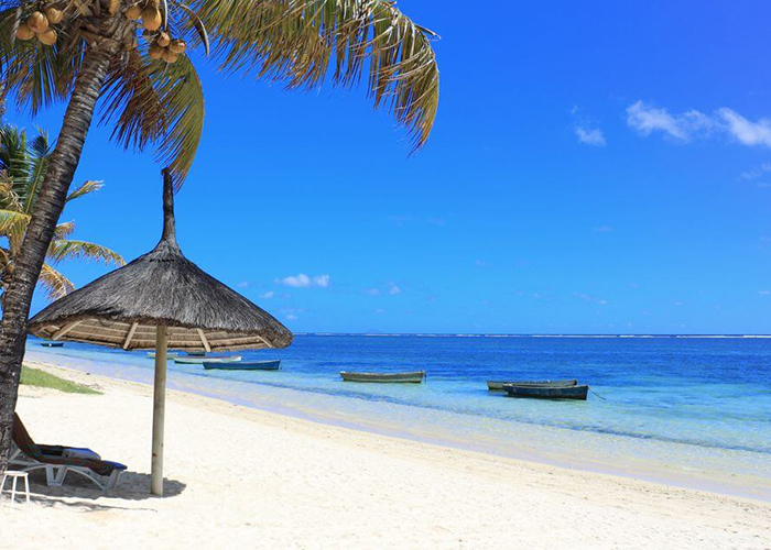 https://d3r8gwkgo0io6y.cloudfront.net/upload/CM/mauritius-beach-1.jpg