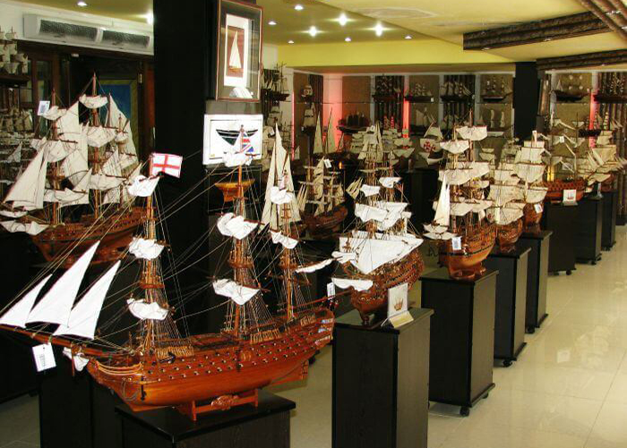 https://d3r8gwkgo0io6y.cloudfront.net/upload/CM/mauritius-model-ship-factory-3.jpg