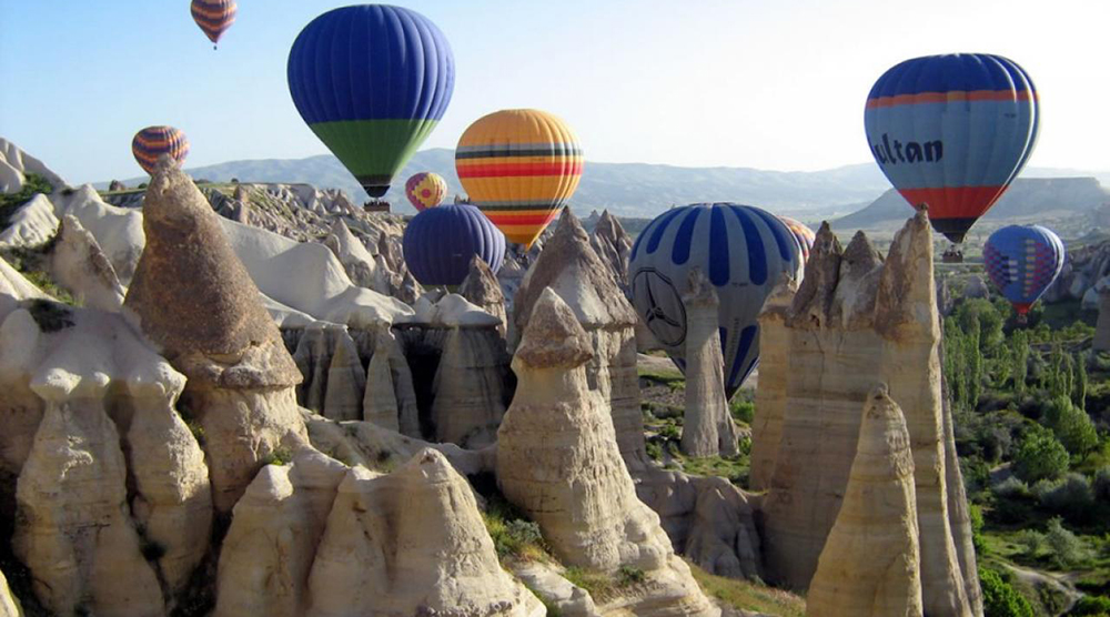 https://d3r8gwkgo0io6y.cloudfront.net/upload/Cappadocia.jpg