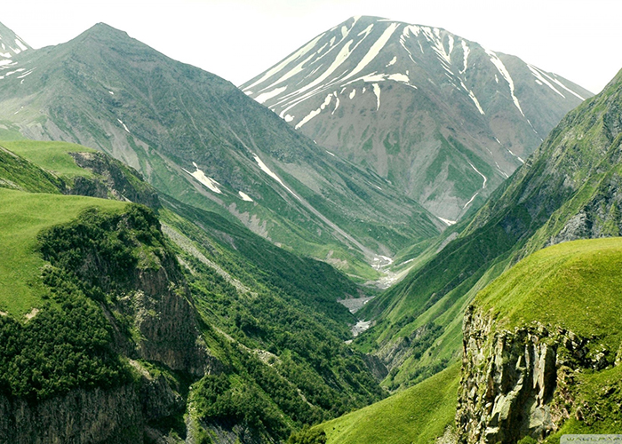 https://d3r8gwkgo0io6y.cloudfront.net/upload/DM/Middle-east-Asia-oman-greenmountain-1.jpg