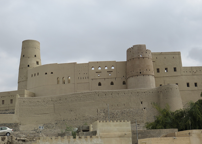 https://d3r8gwkgo0io6y.cloudfront.net/upload/DM/Middle-east-Asia-oman-jabrin-fort-2.jpg