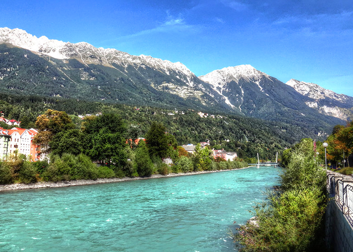 https://d3r8gwkgo0io6y.cloudfront.net/upload/E1/austria-innsbruck-inns-river-1.jpg