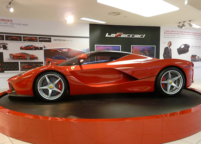 https://d3r8gwkgo0io6y.cloudfront.net/upload/E6/italy-maranello-ferrari-museum--3.jpg