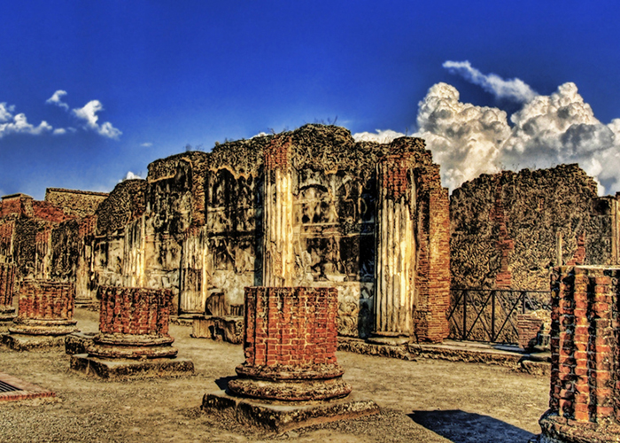 https://d3r8gwkgo0io6y.cloudfront.net/upload/EF/italy-pompei-4.jpg
