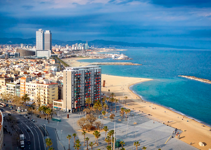 https://d3r8gwkgo0io6y.cloudfront.net/upload/EH/spain-barcelona--waterfrount-2.jpg