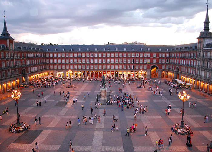 https://d3r8gwkgo0io6y.cloudfront.net/upload/EH/spain-madrid-2.jpg