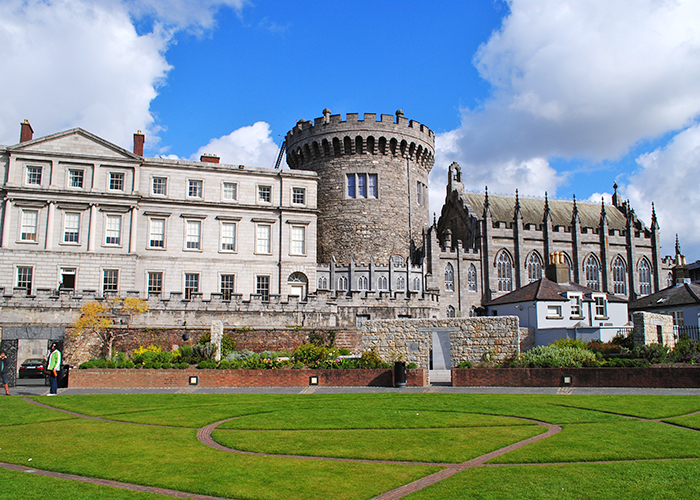 https://d3r8gwkgo0io6y.cloudfront.net/upload/EO/ireland-dublin-city--tour-2.jpg