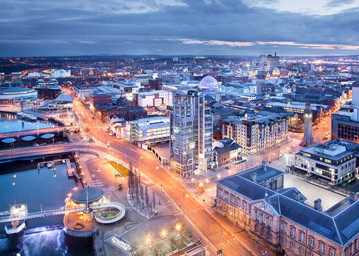 https://d3r8gwkgo0io6y.cloudfront.net/upload/EO/uk-belfast-city-view--2.jpg