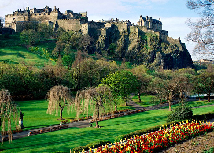 https://d3r8gwkgo0io6y.cloudfront.net/upload/EO/uk-scotland-ed--princes-street-1.jpg