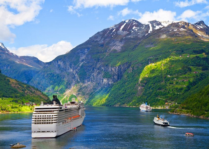 https://d3r8gwkgo0io6y.cloudfront.net/upload/EY/norway-cruise-to--harstad-5.jpg