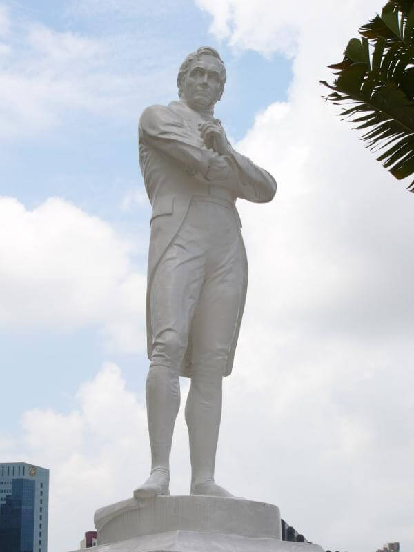 https://d3r8gwkgo0io6y.cloudfront.net/upload/F2/singapore-sir-thomas-stamfard-rafflas.jpg