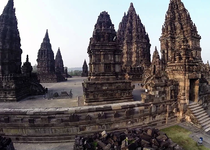 https://d3r8gwkgo0io6y.cloudfront.net/upload/FI/asia-Indonesia-Yogyakarta-Borobudur-2.jpg