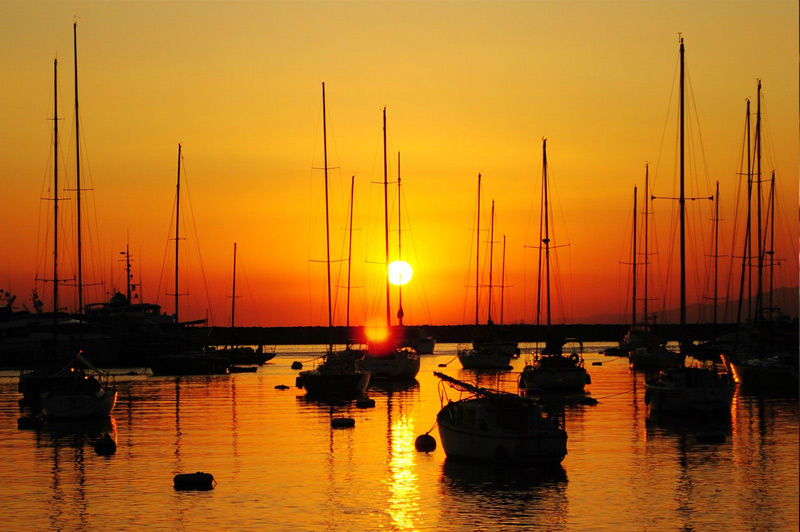 https://d3r8gwkgo0io6y.cloudfront.net/upload/FP/south-east-asia-philippines--manila-bay-sun-set.jpg