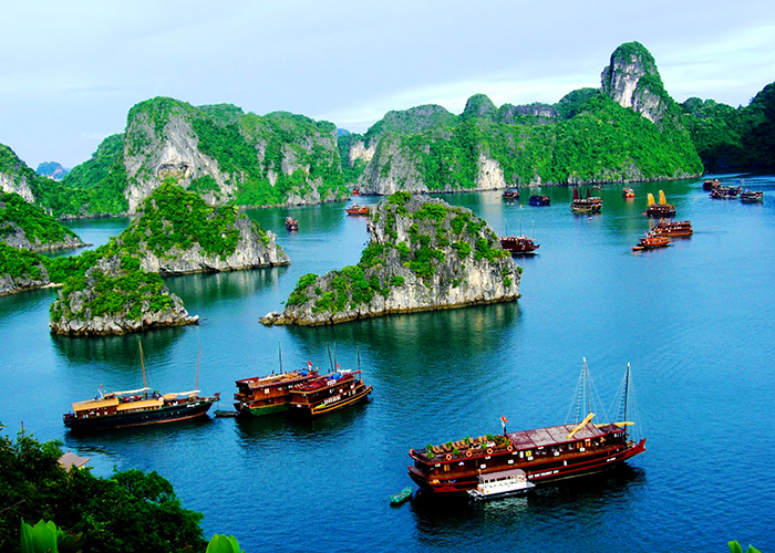 https://d3r8gwkgo0io6y.cloudfront.net/upload/FV/Asia-Vietnam-Halong-bay-3.jpg