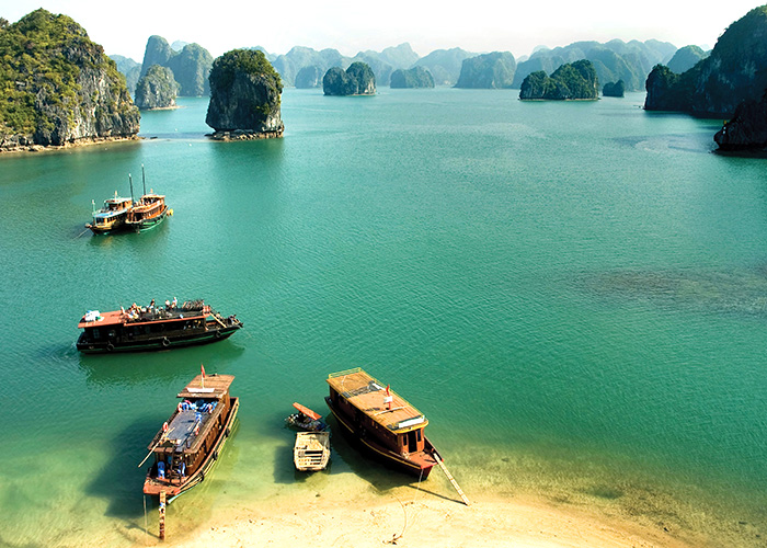https://d3r8gwkgo0io6y.cloudfront.net/upload/FV/Asia-Vietnam-Halong-bay-4.jpg