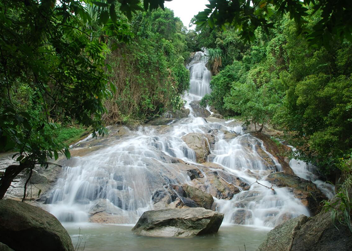 https://d3r8gwkgo0io6y.cloudfront.net/upload/GT/thailand-koh-samui-na-muang-water-fall-7.jpg
