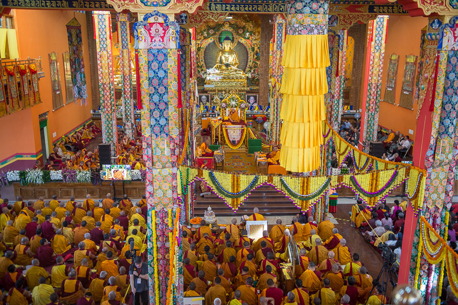 https://d3r8gwkgo0io6y.cloudfront.net/upload/H5/India-himachal-dharamshala-dalai-lama-monastery.jpg