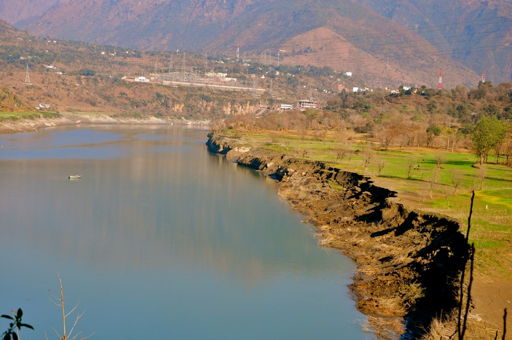https://d3r8gwkgo0io6y.cloudfront.net/upload/HC/indian-himachal-satlaj-river-1.jpg