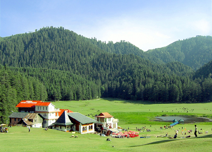 https://d3r8gwkgo0io6y.cloudfront.net/upload/HE/India-himachal-dalhousie-khajjiar-lake-view.jpg