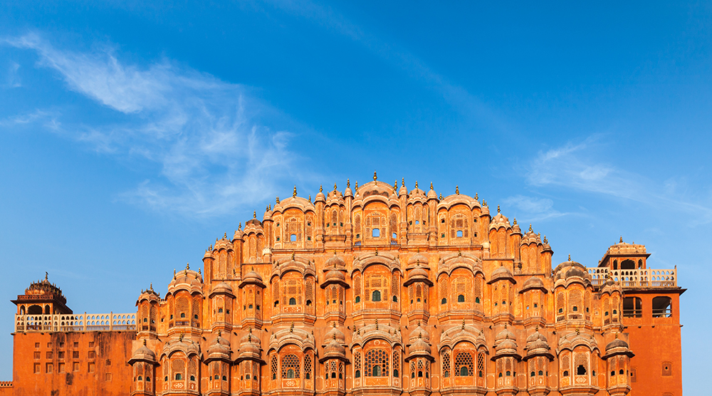 https://d3r8gwkgo0io6y.cloudfront.net/upload/Hawa-Mahal-palace-in-Jaipur.jpg