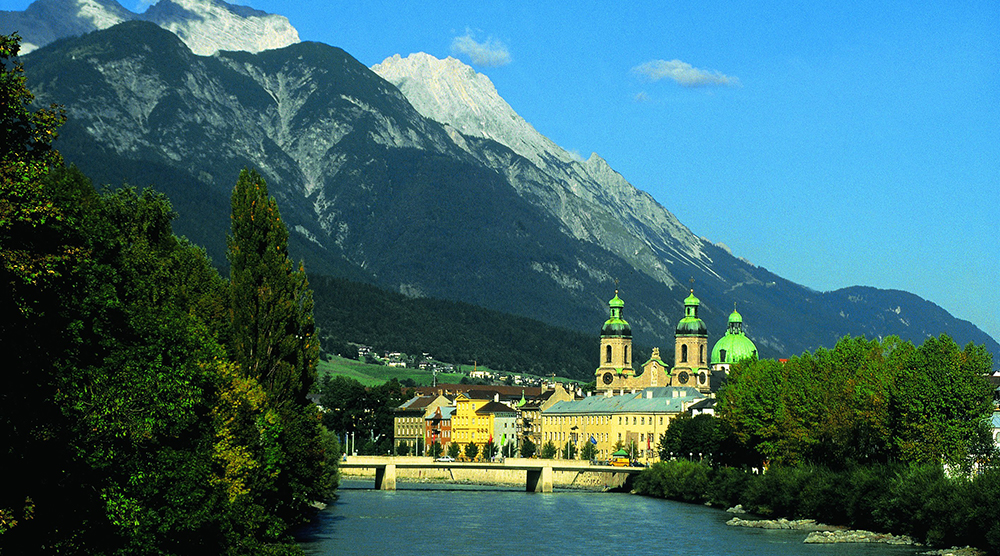 https://d3r8gwkgo0io6y.cloudfront.net/upload/Innsbruck.jpg
