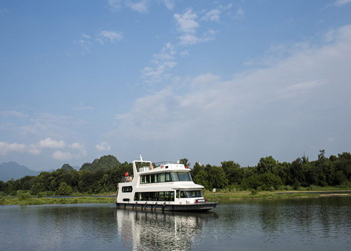 https://d3r8gwkgo0io6y.cloudfront.net/upload/J1/chaina-guilin-li-river-cruise-1.jpg