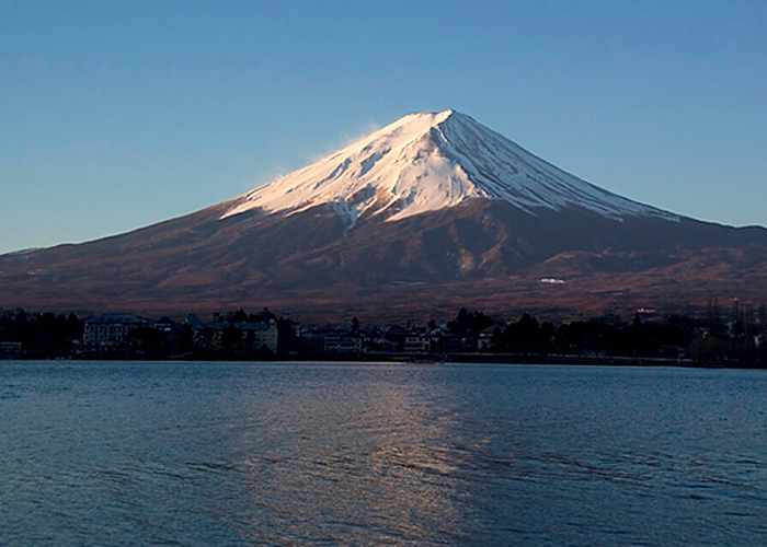 https://d3r8gwkgo0io6y.cloudfront.net/upload/JA/japan-hakone-mt-fuji.jpg