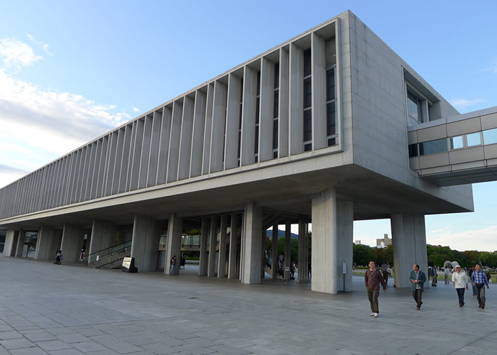 https://d3r8gwkgo0io6y.cloudfront.net/upload/JA/japan-hiroshima-museum-1.jpg