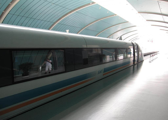 https://d3r8gwkgo0io6y.cloudfront.net/upload/JC/chaina-shanghai-maglev-train-2.jpg