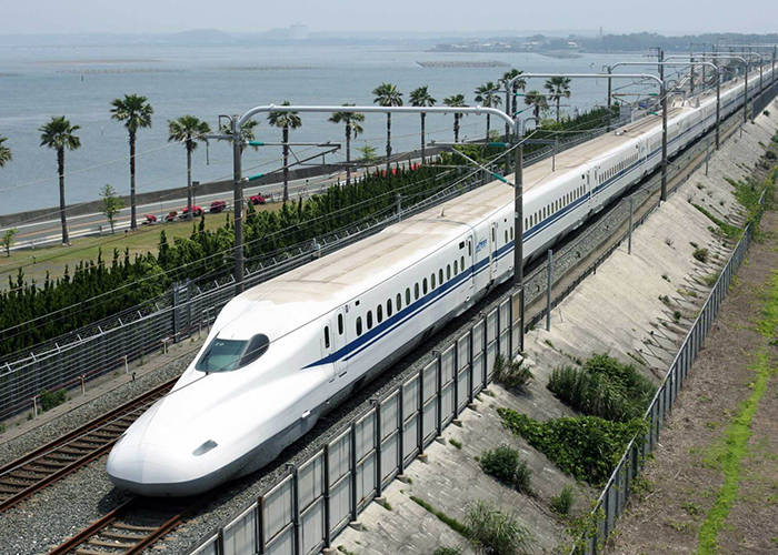 https://d3r8gwkgo0io6y.cloudfront.net/upload/JF/japan-bullet-train-1.jpg