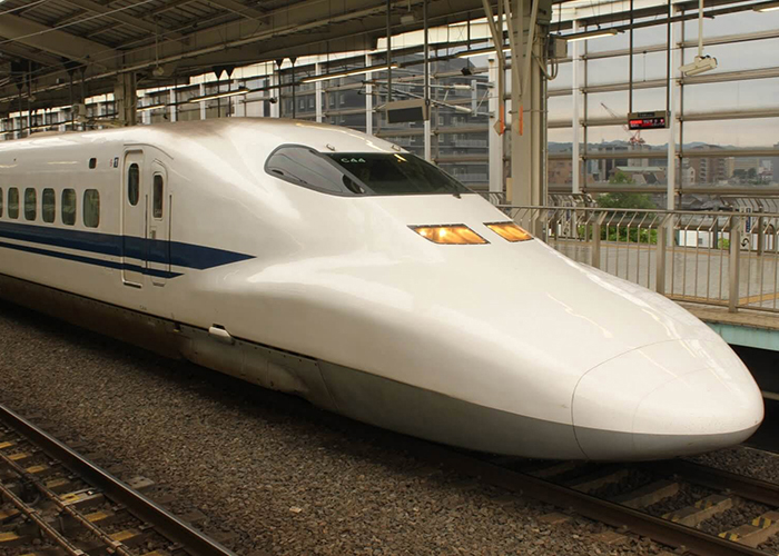 https://d3r8gwkgo0io6y.cloudfront.net/upload/JF/japan-bullet-train-2.jpg