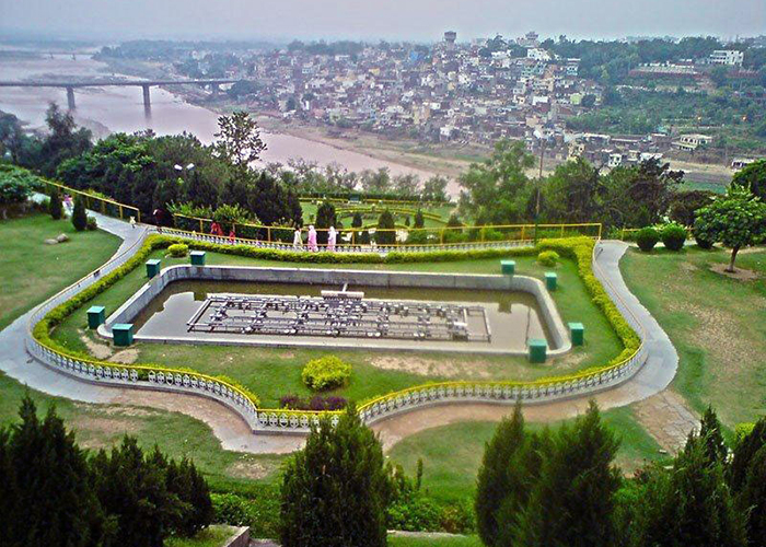https://d3r8gwkgo0io6y.cloudfront.net/upload/K1/India-jammu-tawi-river.jpg
