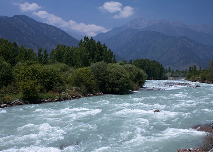 https://d3r8gwkgo0io6y.cloudfront.net/upload/K2/pahalgam-lidder-river.jpg