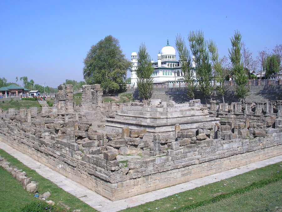 https://d3r8gwkgo0io6y.cloudfront.net/upload/KA/India-kashmir-avantipur-ruins-3.jpg