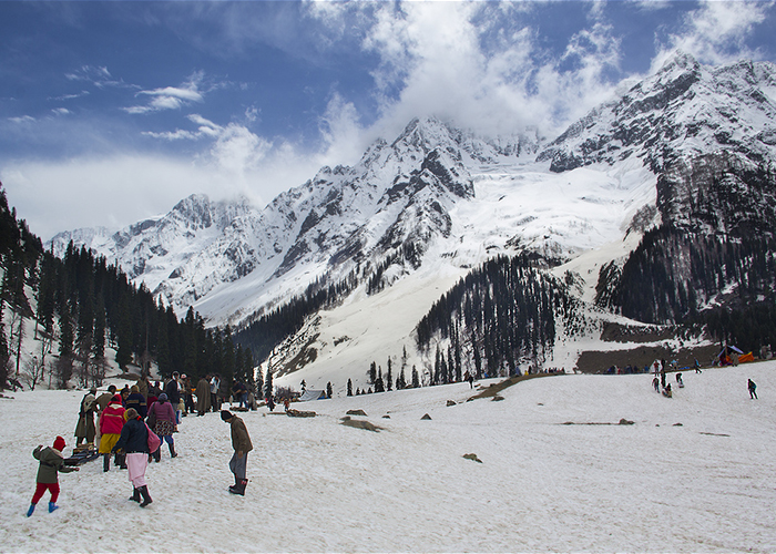 https://d3r8gwkgo0io6y.cloudfront.net/upload/KD/sonmarg-kashmir.jpg