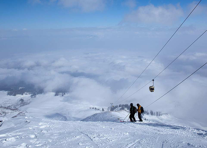 https://d3r8gwkgo0io6y.cloudfront.net/upload/KI/gulmarg-2.jpg