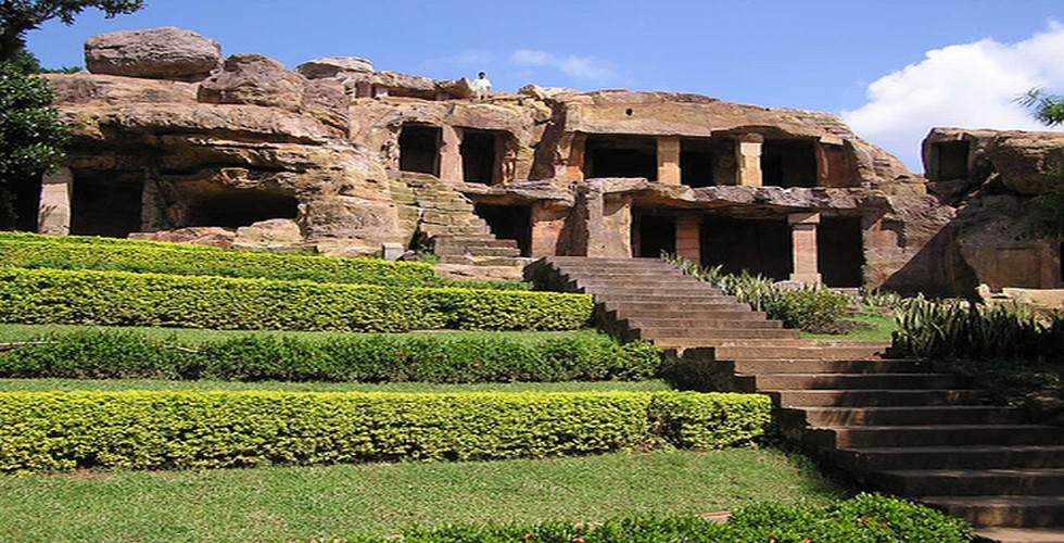 https://d3r8gwkgo0io6y.cloudfront.net/upload/Kandhagiri-Caves-Bhubaneshwar-4.jpg