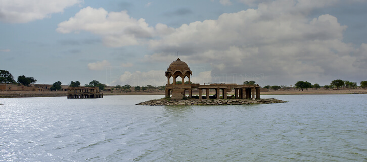 https://d3r8gwkgo0io6y.cloudfront.net/upload/L8/India-rajasthan-jaisalmer-gadisar-lake-1.jpg