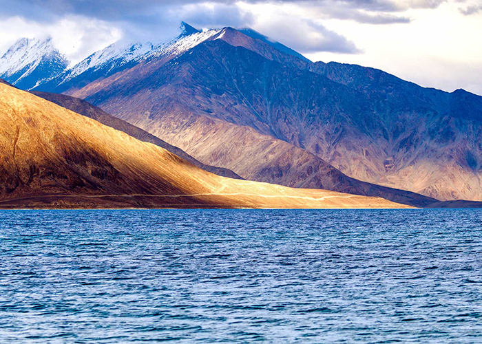 https://d3r8gwkgo0io6y.cloudfront.net/upload/LL/India-north-india-leh-ladakh-pengong-lake-2.jpg