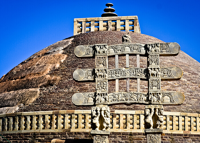 https://d3r8gwkgo0io6y.cloudfront.net/upload/LM/india-madhya-pradesh-bhopal-Sanchi-Stupa-inside.jpg