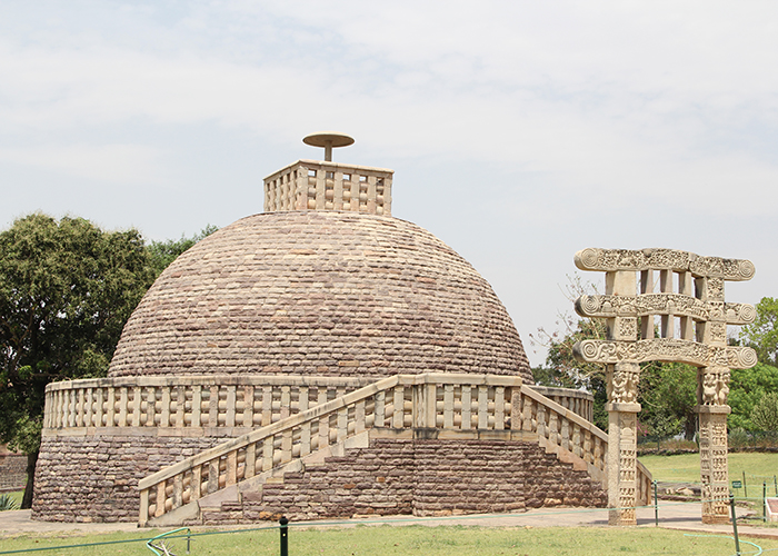 https://d3r8gwkgo0io6y.cloudfront.net/upload/LM/india-madhya-pradesh-bhopal-sanchi-stupa1.jpg